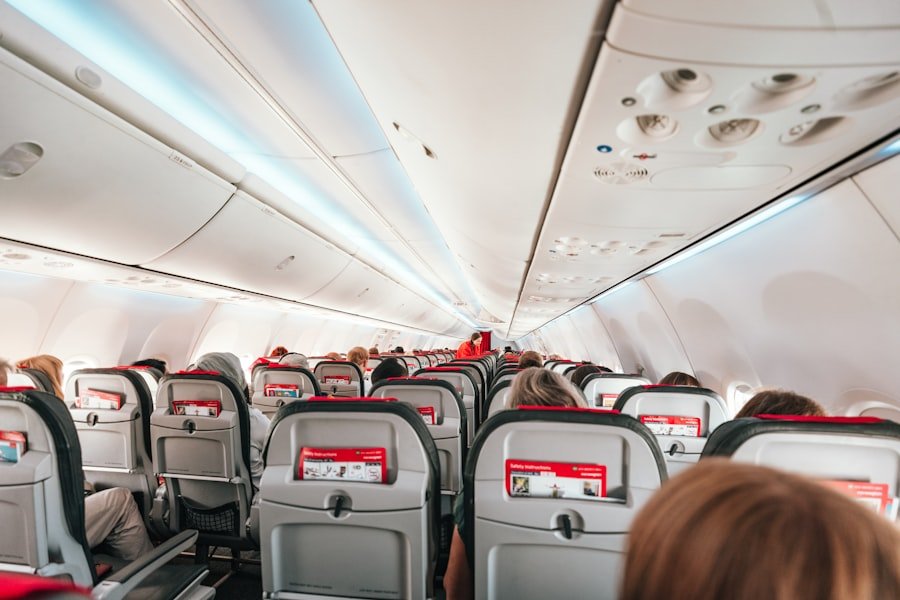 Photo air canada oxygen mask instructions
